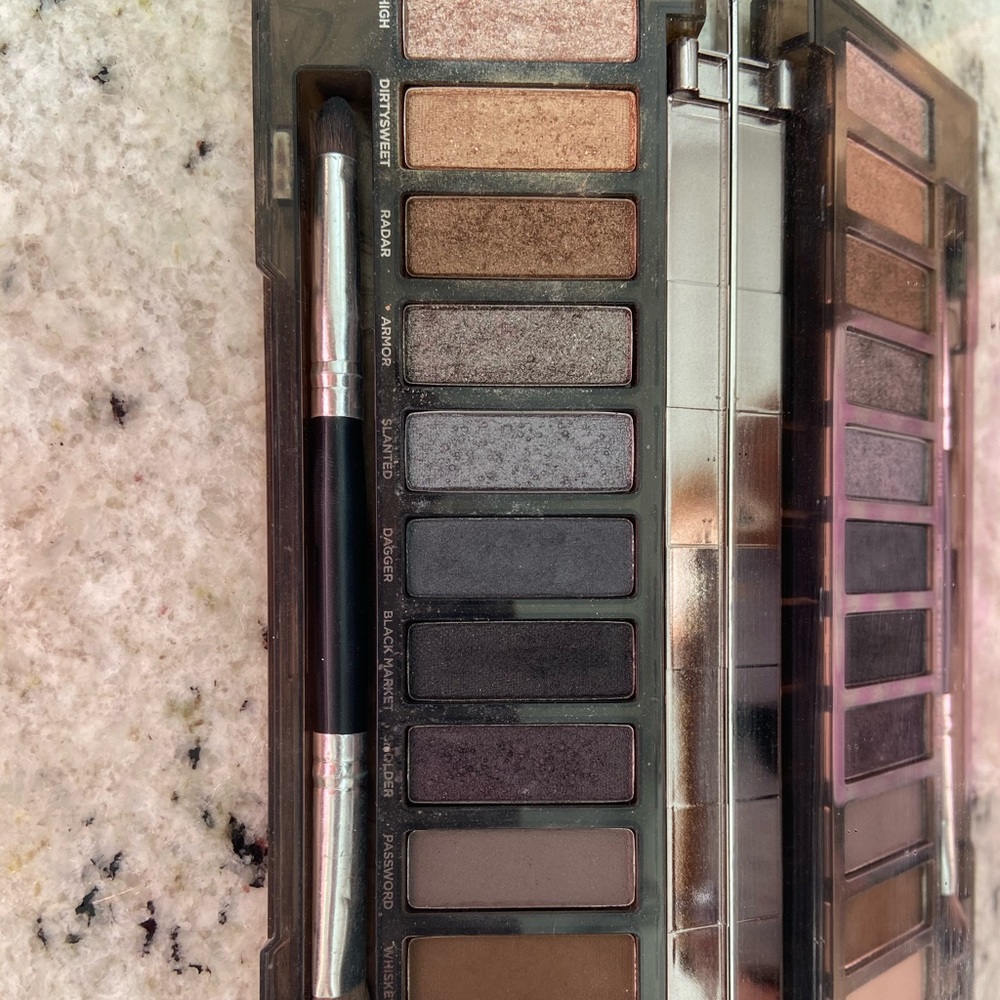 Urban Decay Naked Smokey